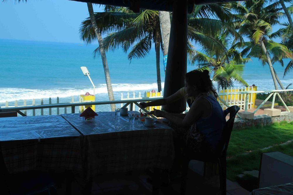 Woodhouse Beach Resort Varkala Dış mekan fotoğraf